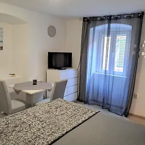  Apartament Lola